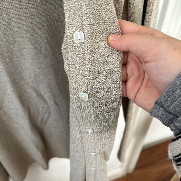 Vintage August‎ Max Silk Blend Lightweight Cardigan. Size 4 - Picture 6 of 9